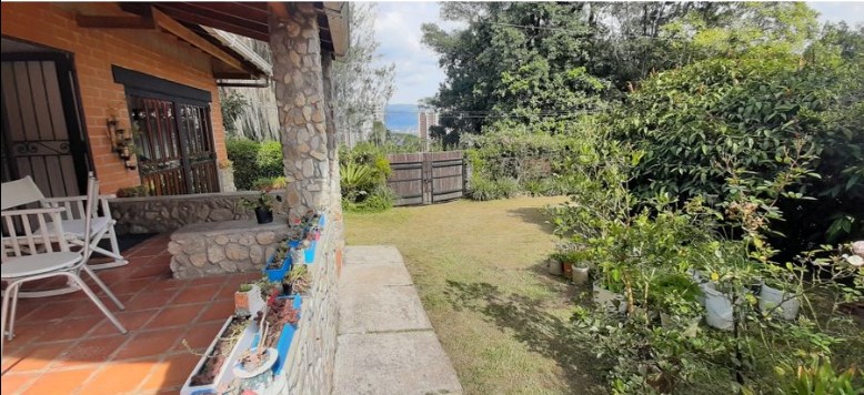 Beautiful Houses - 2 Casas en Venta en La Estrella